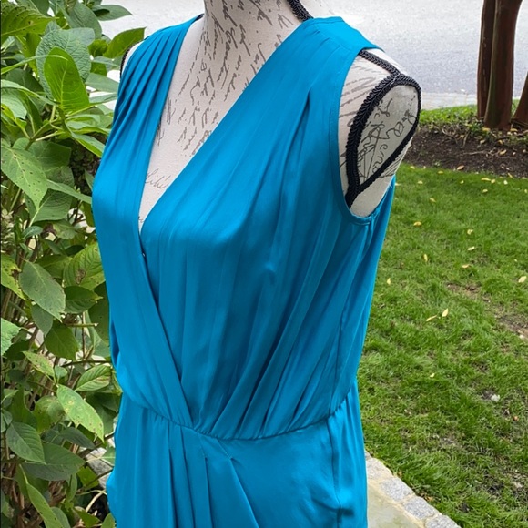 Dress - Picture 3 of 7